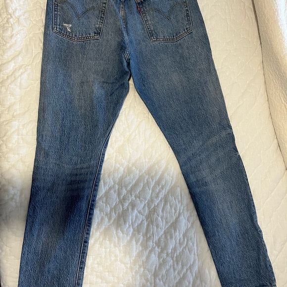 Levis 501 Women’s - Picture 2 of 5